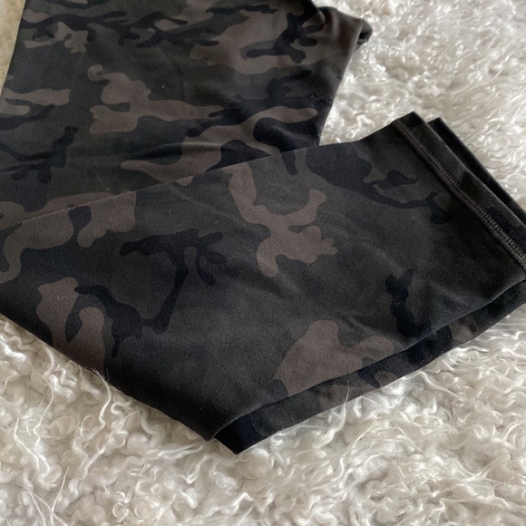 EUC camo zyia - Picture 3 of 5